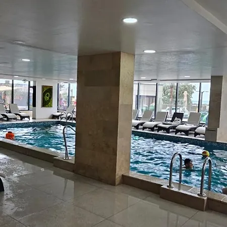 Casa Culorilor & Prima Linie La Mare Апартаменты