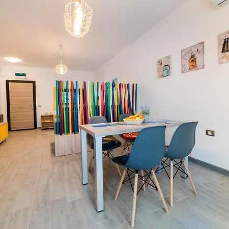Casa Culorilor & Prima Linie La Mare Apartment *